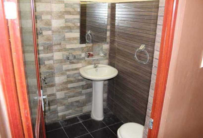 تختخواب و صبحانه Omega Hotel & Motel