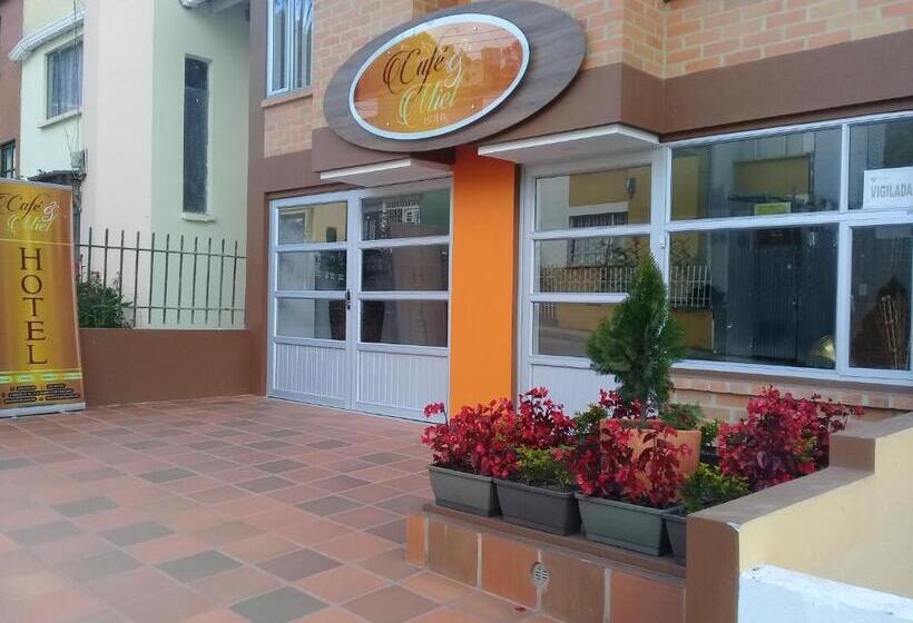 هتل Cafe Y Miel