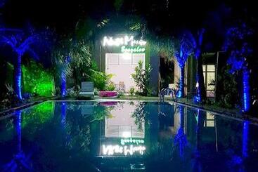 استراحتگاه Mui Ne Sunlight Villa