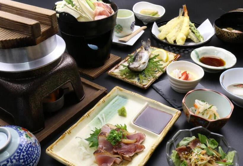 ريوكان Minshuku Shiroyama