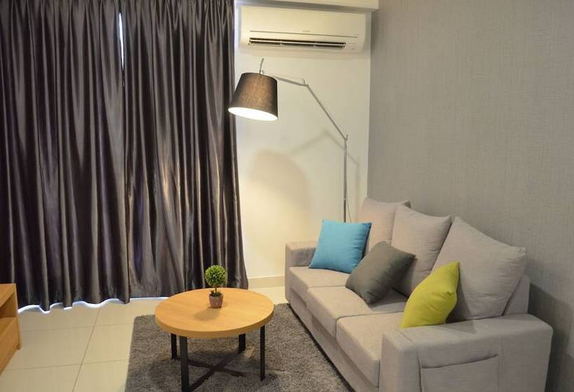 1 Tebrau Suites By Subhome