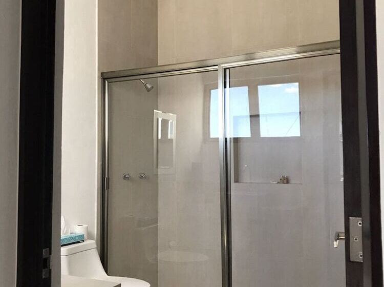 هاستل Hostal Urbano