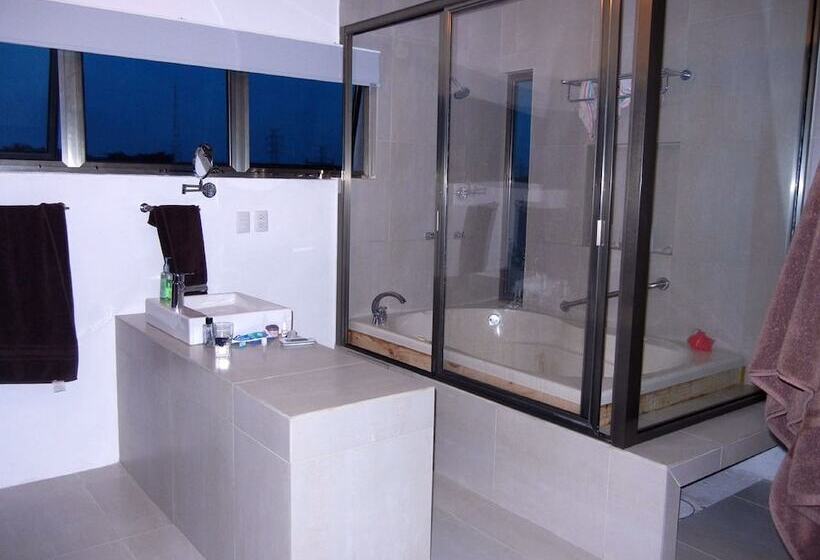 هاستل Hostal Urbano