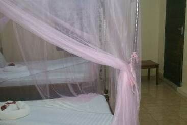 تختخواب و صبحانه City Park Motel