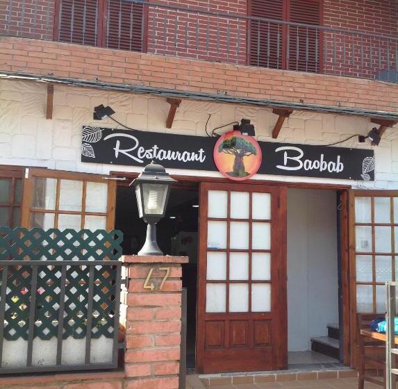 تختخواب و صبحانه Habitaciones Baobab