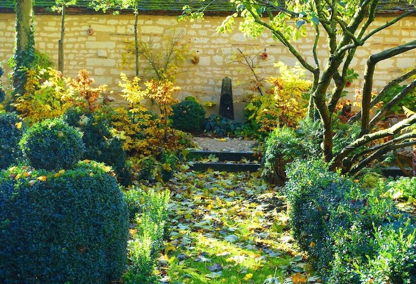 تختخواب و صبحانه Le Jardin De La Cathédrale