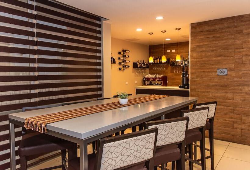 Latam Hotel Plaza Pradera Quetzaltenango