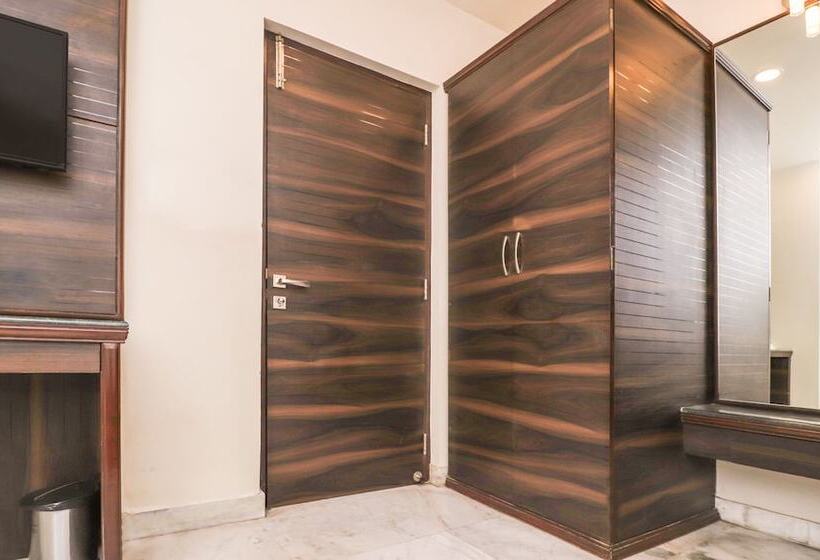 Fotos del hotel Treebo Beeu Guest House:  6