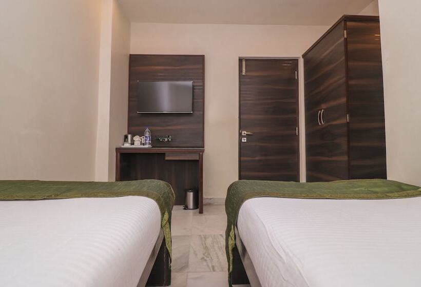 Fotos del hotel Treebo Beeu Guest House:  8