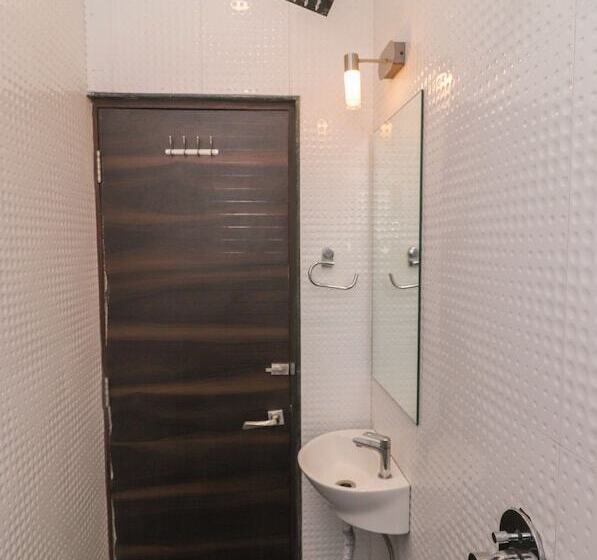 Fotos del hotel Treebo Beeu Guest House:  10
