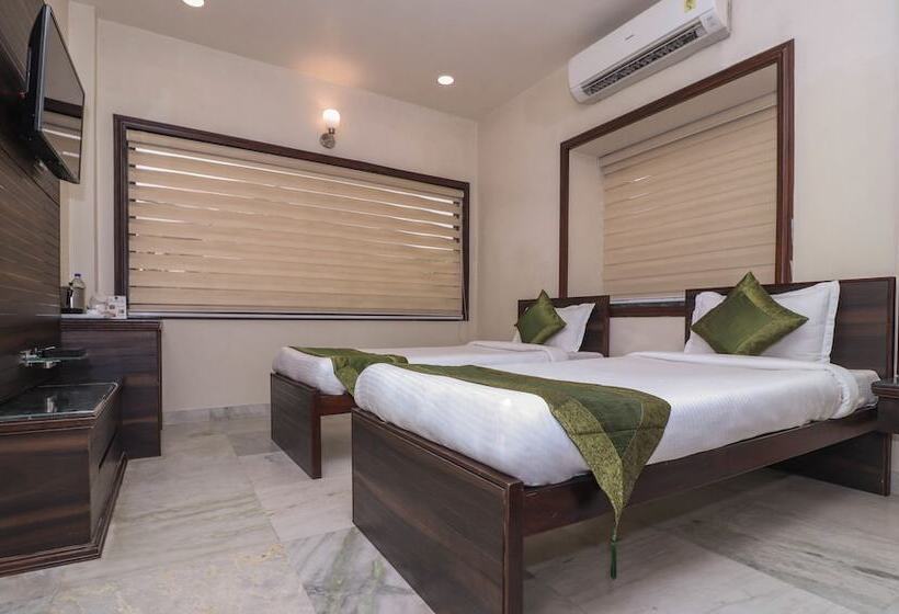 Fotos del hotel Treebo Beeu Guest House:  12