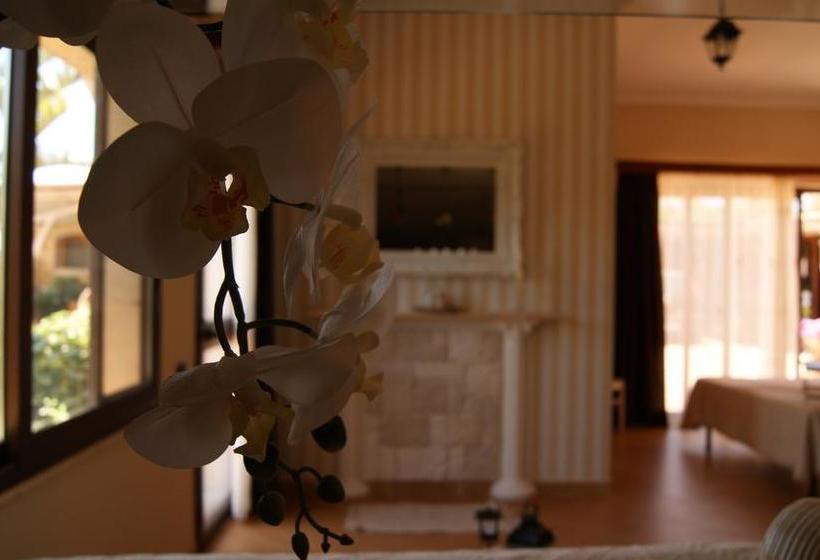 تختخواب و صبحانه Magna Grecia