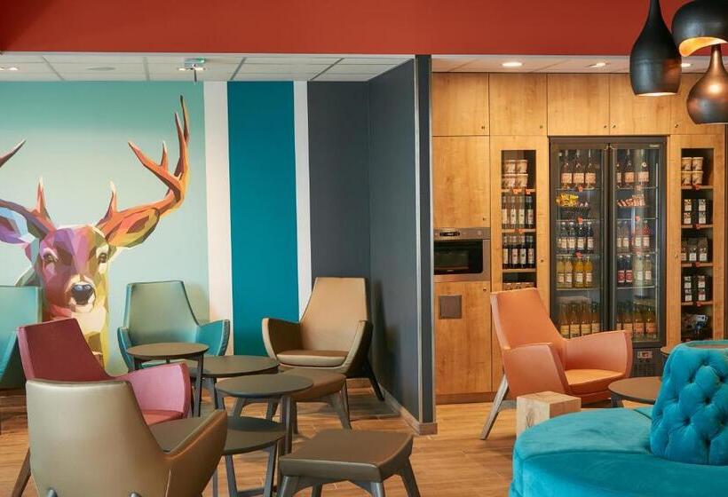 ホテル Kyriad Pontarlier