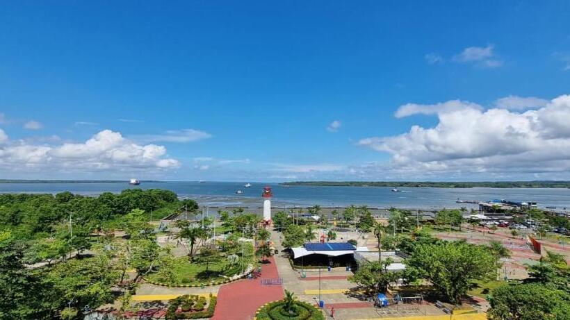 هتل Torre Mar