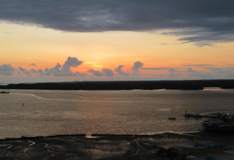 هتل Torre Mar