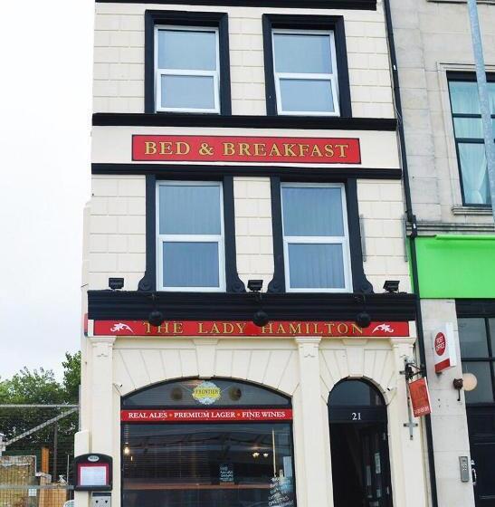 تختخواب و صبحانه Lady Hamilton Inn