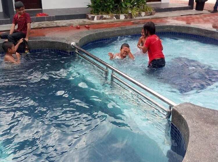 هتل Langkawi Anjung Villa