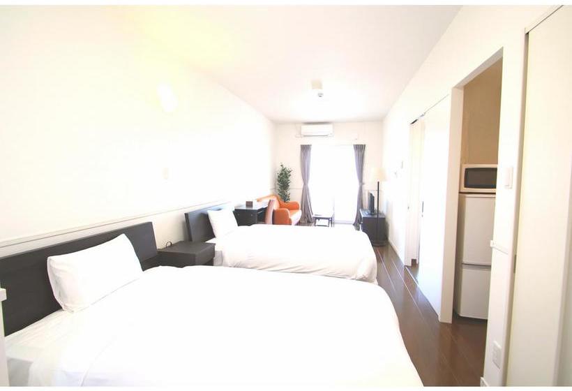 Отель Resort Class Inn Onna Village