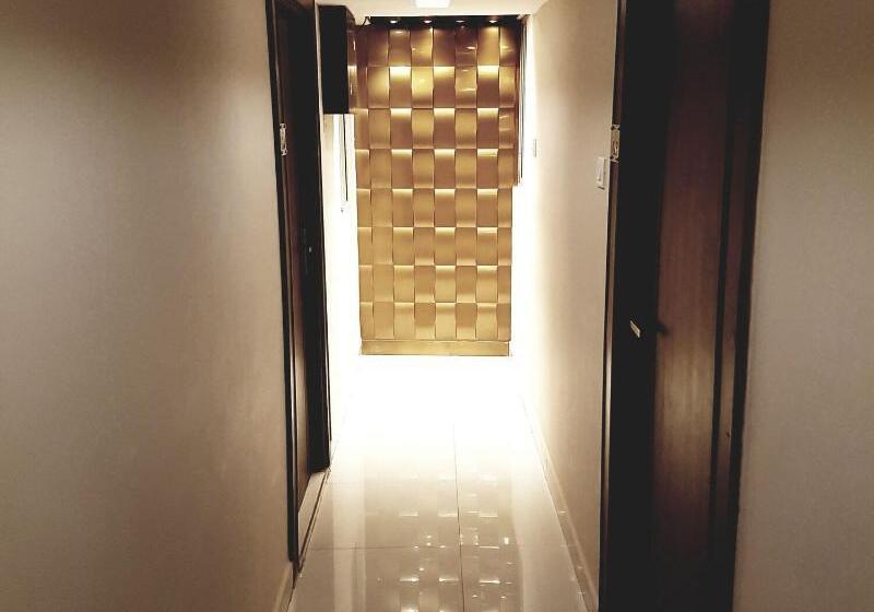 هتل Santhi Bhavan