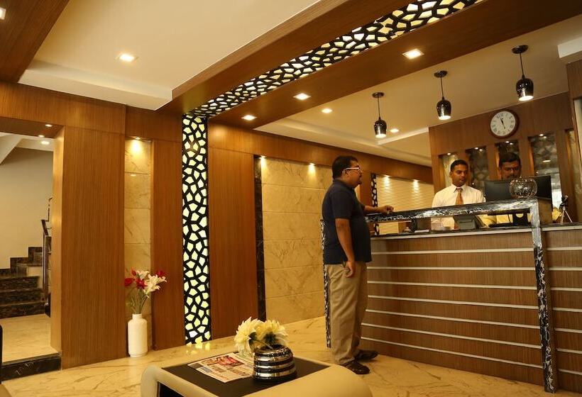 هتل Santhi Bhavan