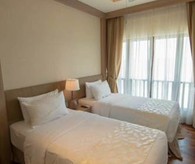 استراحتگاه Royale Chulan Cherating Villa