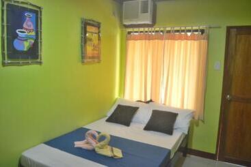تختخواب و صبحانه Amelia Homestay