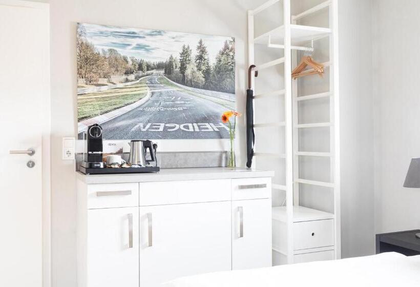 ホテル Apex Nürburg