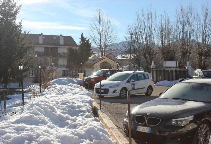 Отель Cenzo