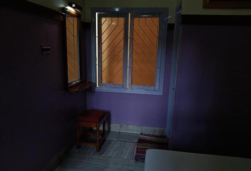 Hotel Krishna Lodge