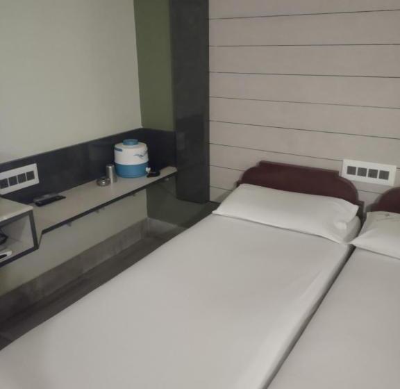 Hotel Krishna Lodge