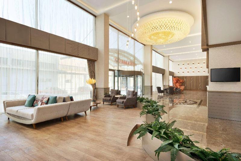 هتل Ramada Iskenderun