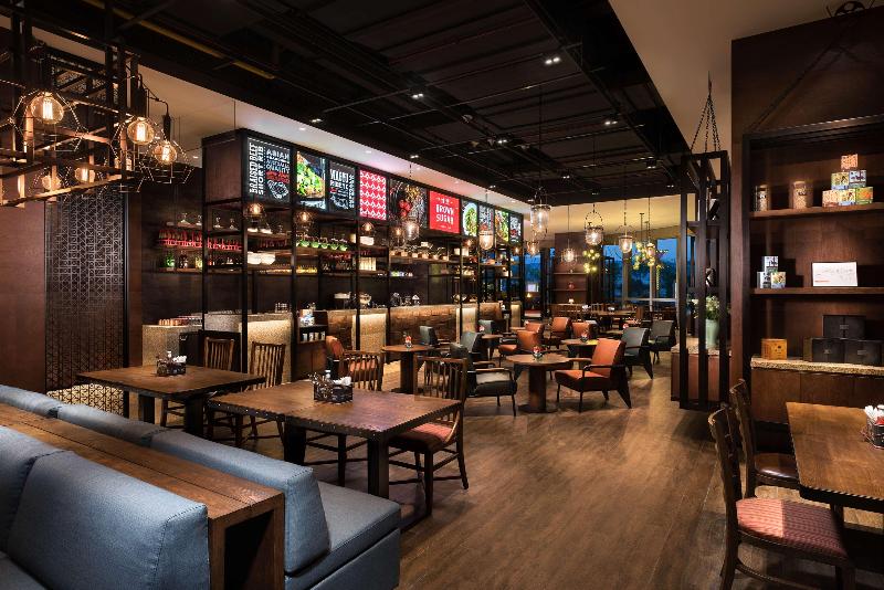 Отель Shangri La Yiwu   Close To Yiwu International Trade Market