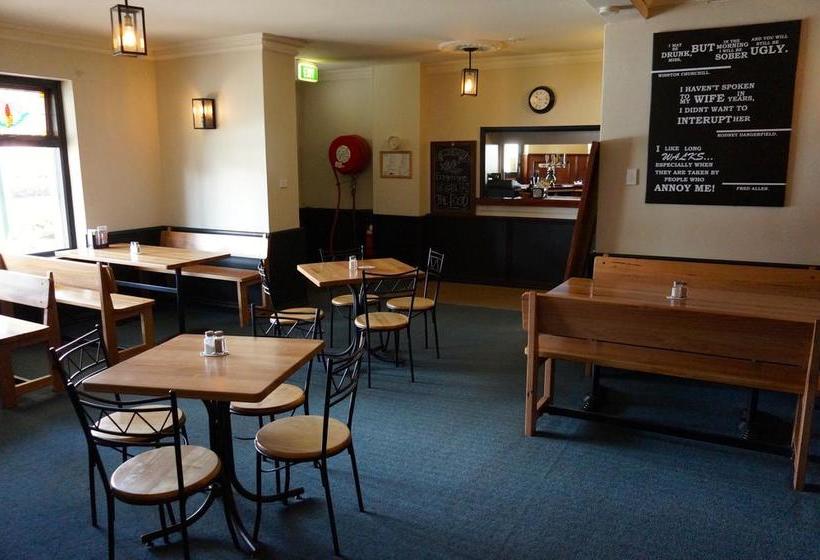 فندق Royal  Cooma