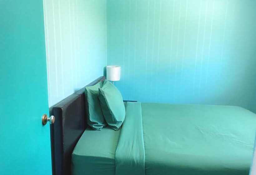 Stop 21 Motel