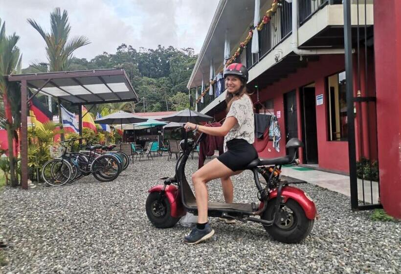 هاستل Puerto Viejo