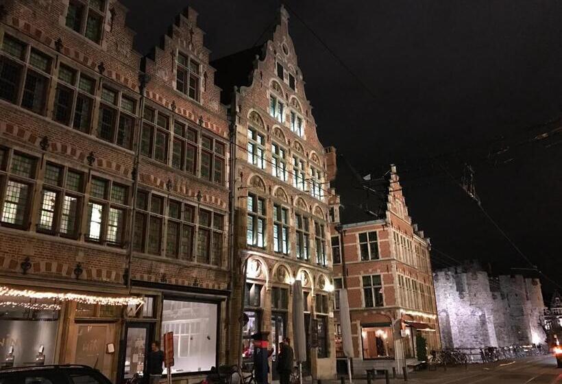 تختخواب و صبحانه Burgstraat 8