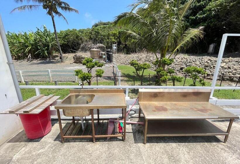 تختخواب و صبحانه Cest La Vie