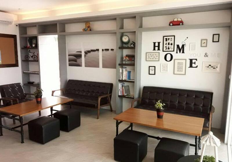 تختخواب و صبحانه Cest La Vie