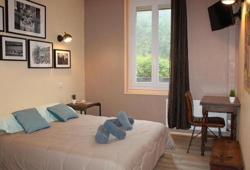 호텔 Hôtel Les Bateliers