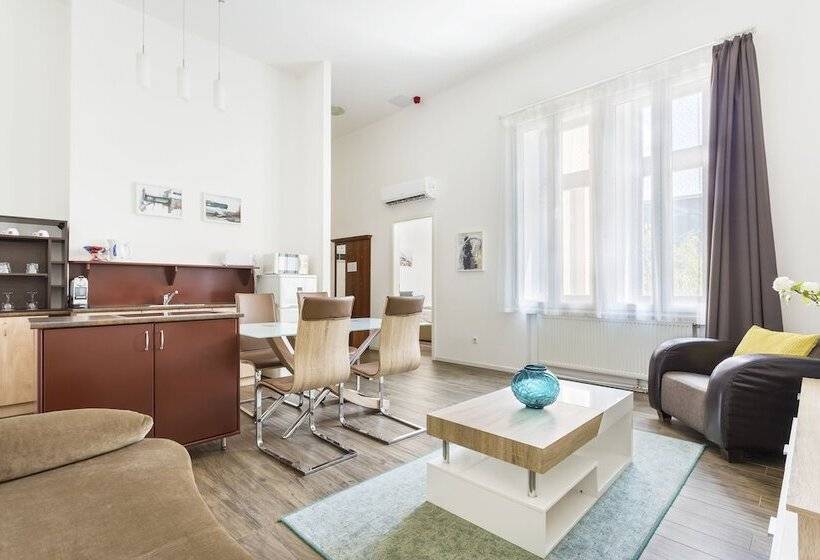 Fotos del hotel Mika Downtown:  21