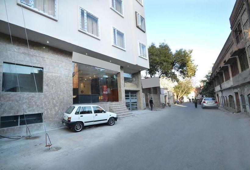 فندق Capital O 8510 Welcome Inn