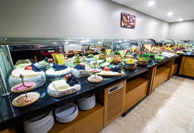 ホテル Ramada Encore Gebze