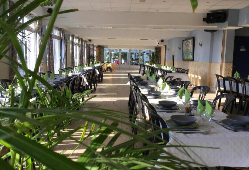 هتل Chez Mireille Reingam Park