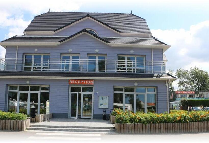 هتل Chez Mireille Reingam Park