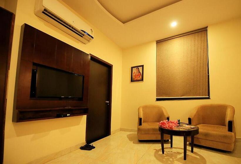 Fotos del hotel V One Pride:  5