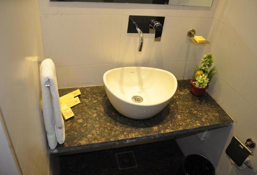 Mango Hotels Tansha Regal