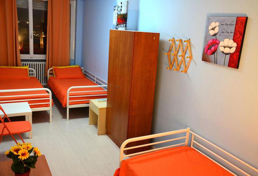 تختخواب و صبحانه Bed&Breakfast Nice House