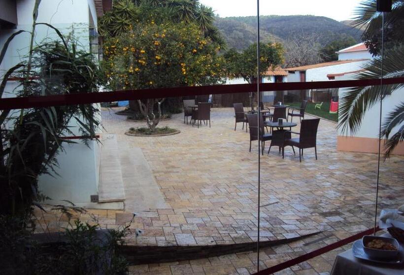 تختخواب و صبحانه Casa Antiga