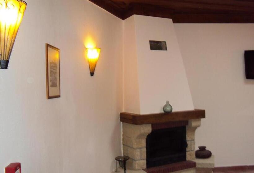 تختخواب و صبحانه Casa Antiga