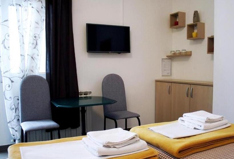 مبيت وإفطار Rooms Fitea